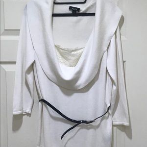 🌈3/4 long sleeve white sweater with belt